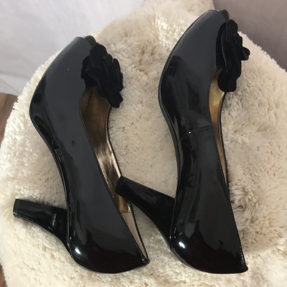 Like New Sofft Heels - Picture 6 of 10